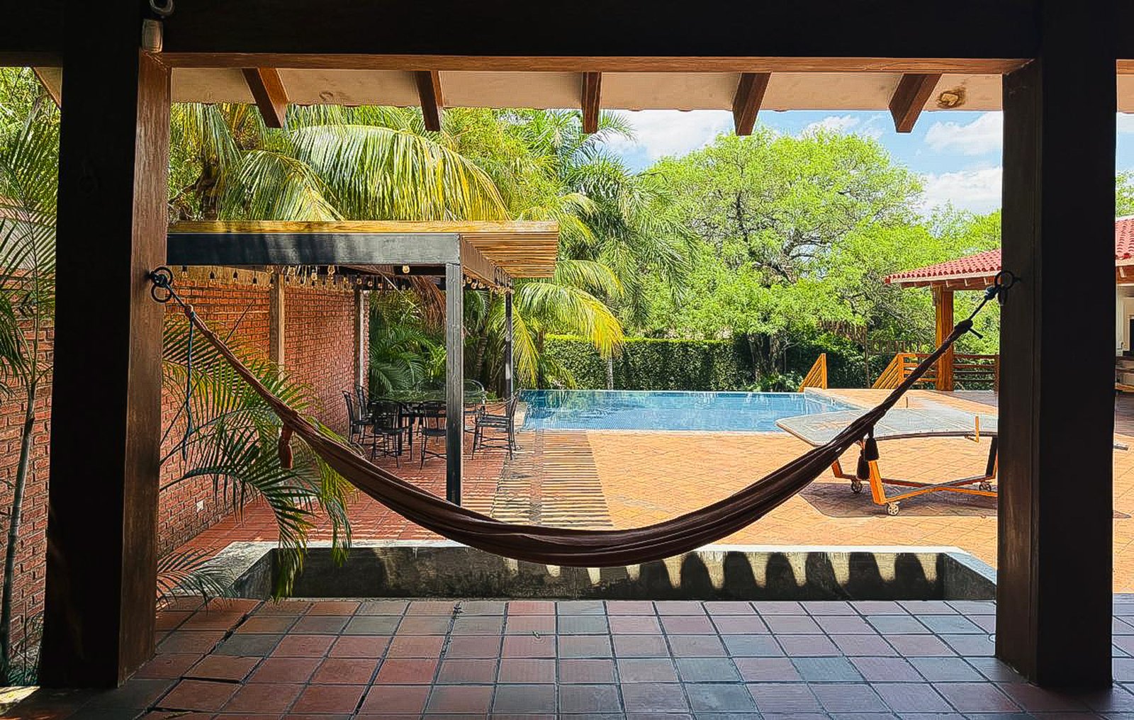 Exclusiva y Espectacular Residencia Amoblada en Colinas del Urubó