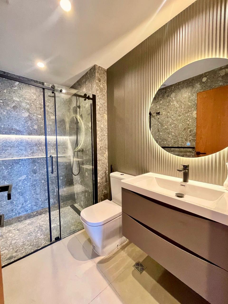 Exclusivo Departamento de Lujo de 2 Dormitorios en Edificio MARE – Santa Cruz de la Sierra