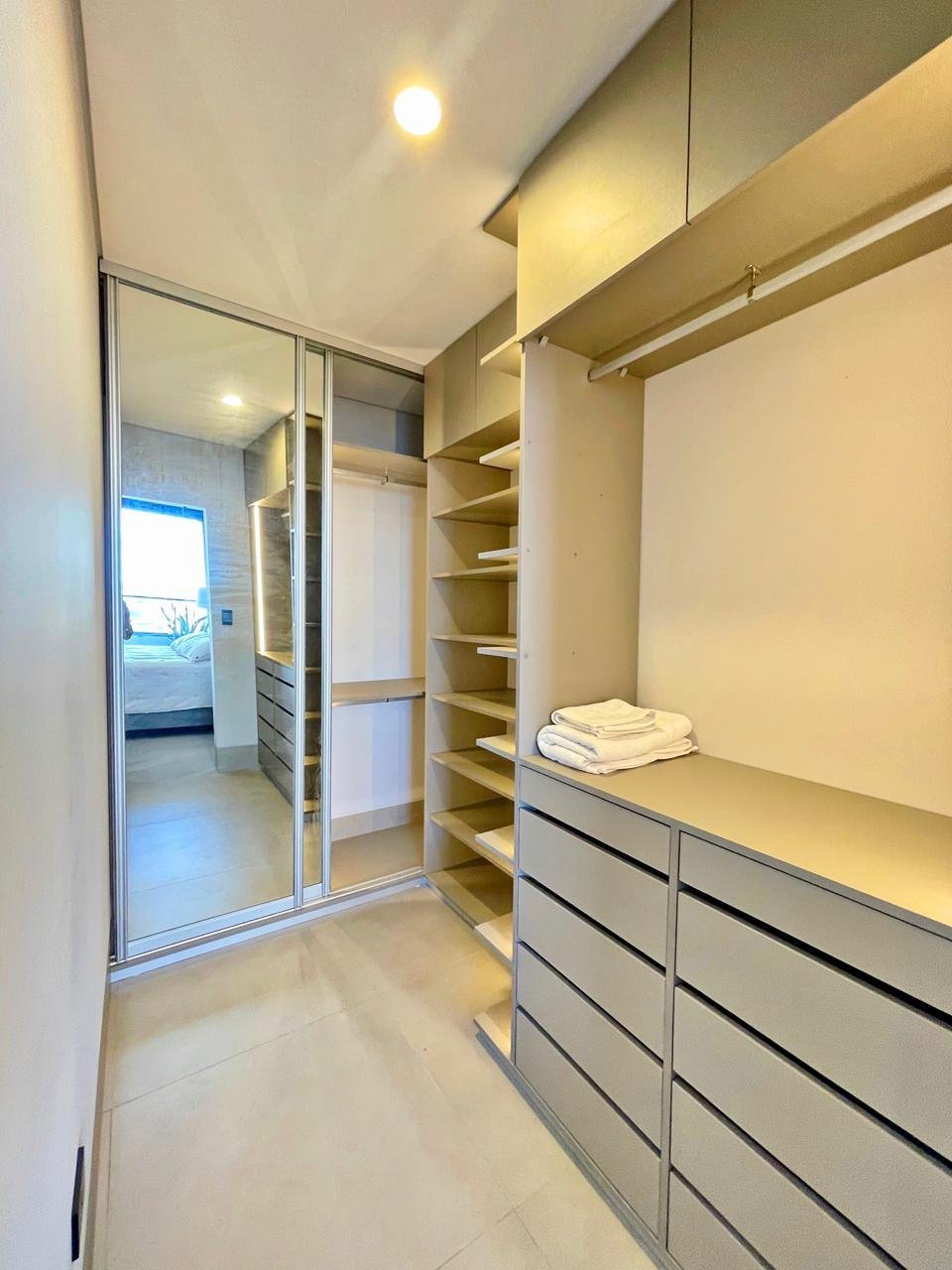 Exclusivo Departamento de Lujo de 2 Dormitorios en Edificio MARE – Santa Cruz de la Sierra