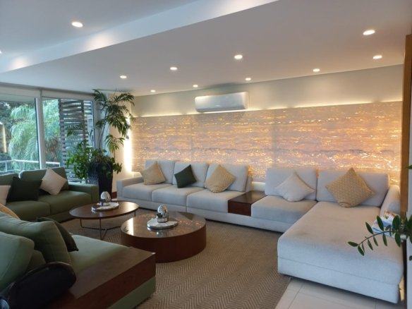 En venta exclusivo Departamento de Lujo amoblado frente a las Canchas de Golf – Las Palmas