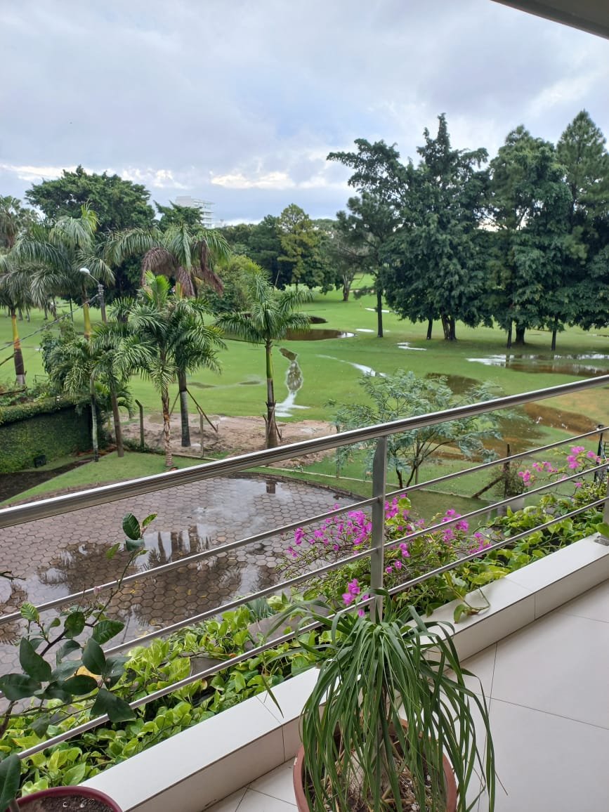WhatsApp Image 2026-10-13 at 15.07.39 (1) En venta exclusivo Departamento de Lujo amoblado frente a las Canchas de Golf – Las Palmas