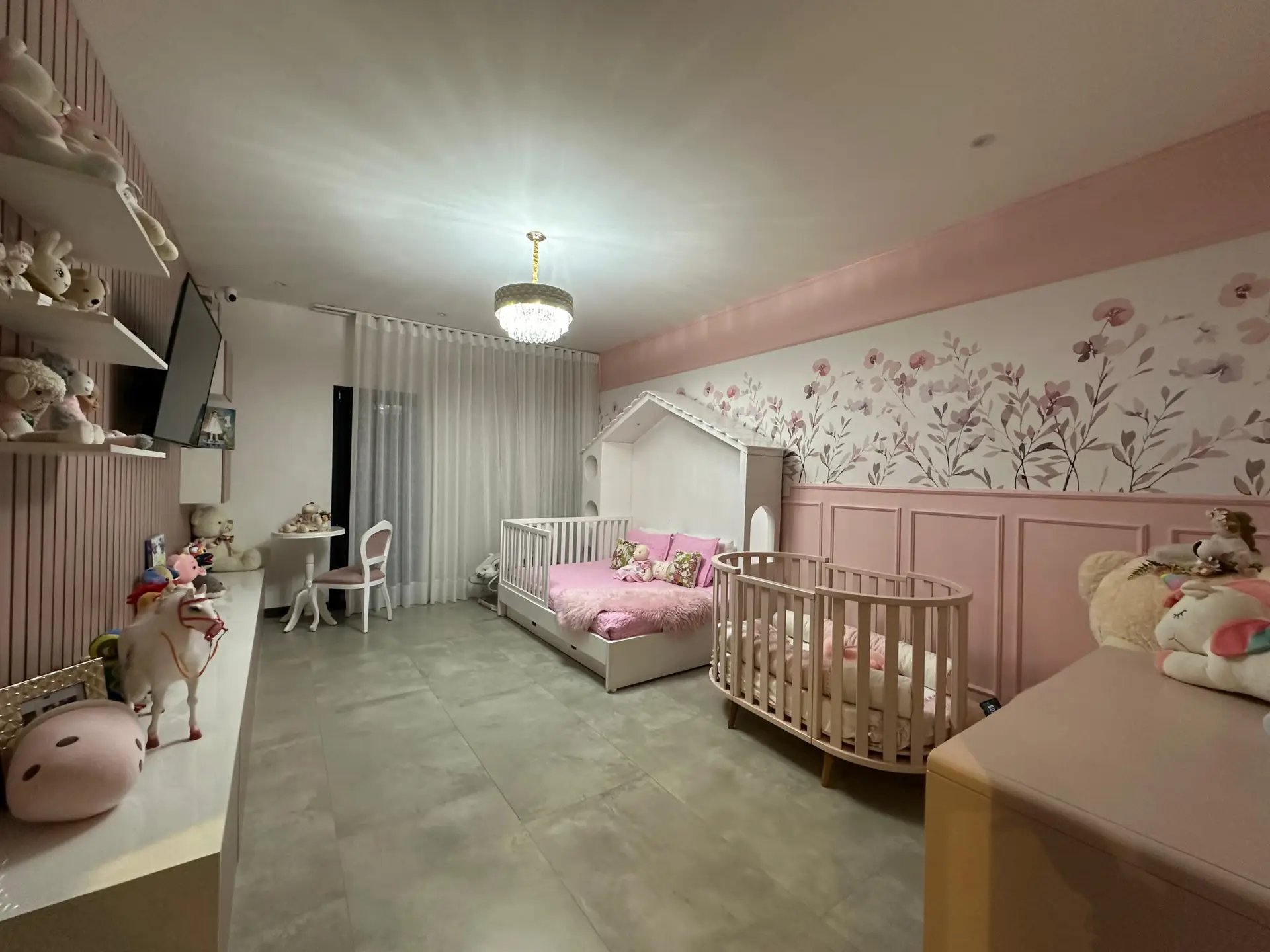 Espectacular Residencia de Lujo en Venta – La Hacienda del Urubó